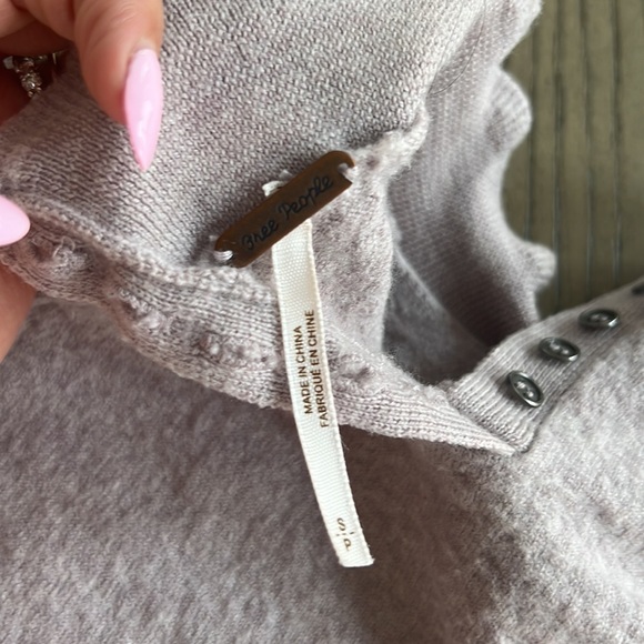 Lavender free people crop sweater size small - Picture 3 of 3